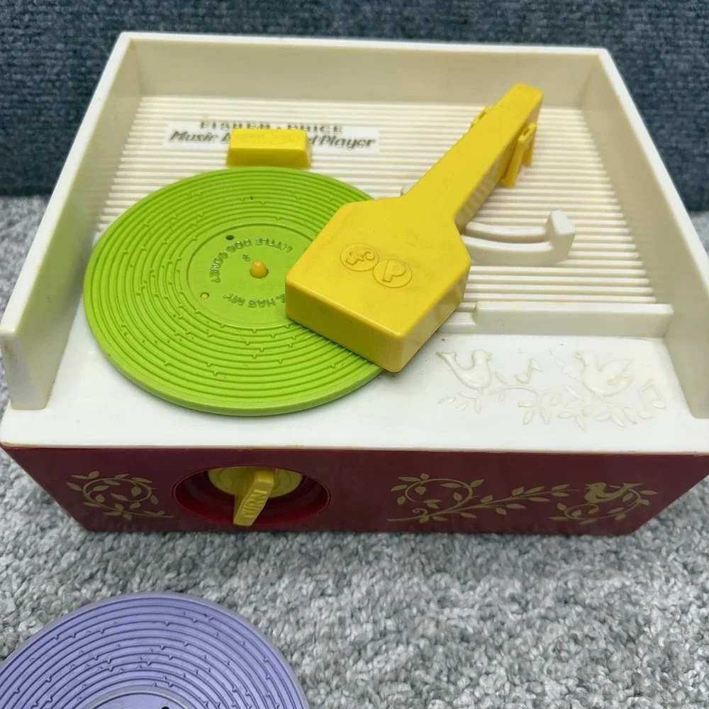 Vintage 1971 Fisher Price Music Box Record Player Toy 5 Record Disks 995 Works